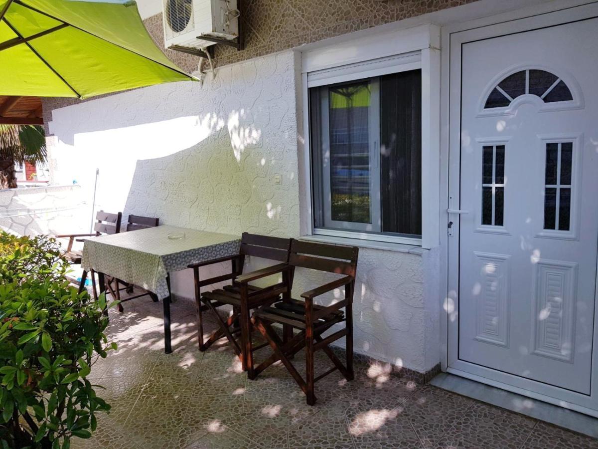 Konstantinos-Elli Rooms Vrasná Dış mekan fotoğraf