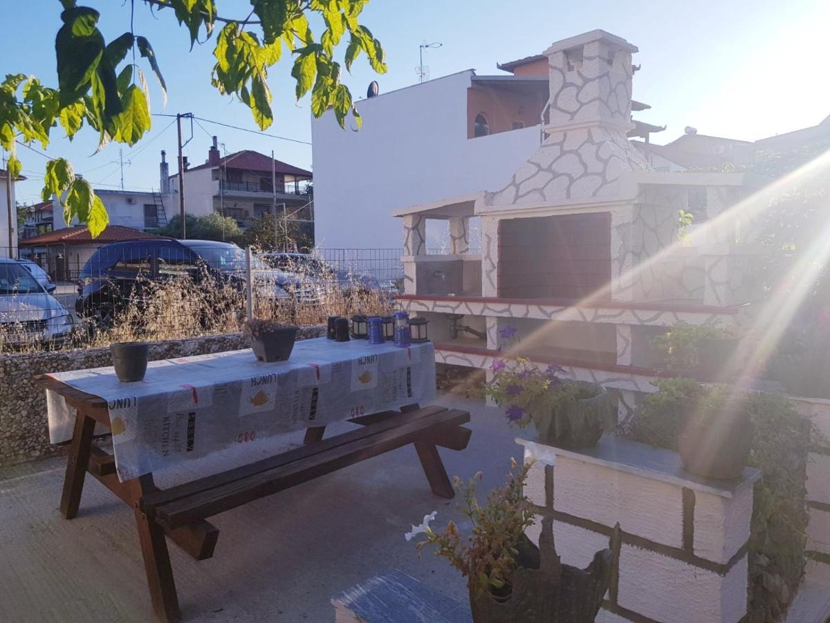 Konstantinos-Elli Rooms Vrasná Dış mekan fotoğraf