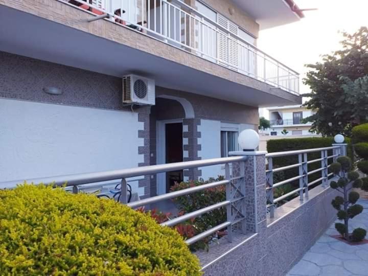 Konstantinos-Elli Rooms Vrasná Dış mekan fotoğraf