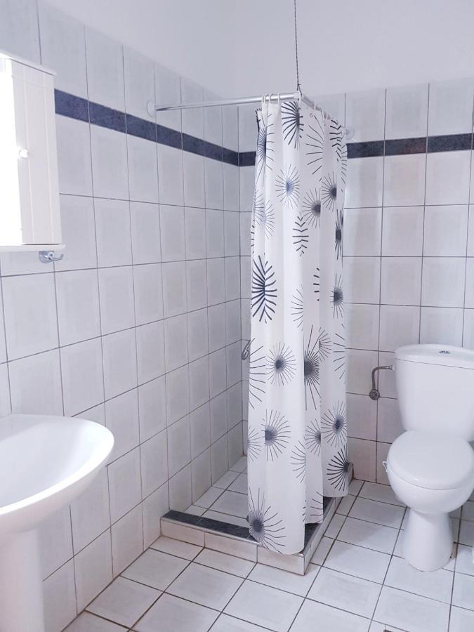 Konstantinos-Elli Rooms Vrasná Dış mekan fotoğraf